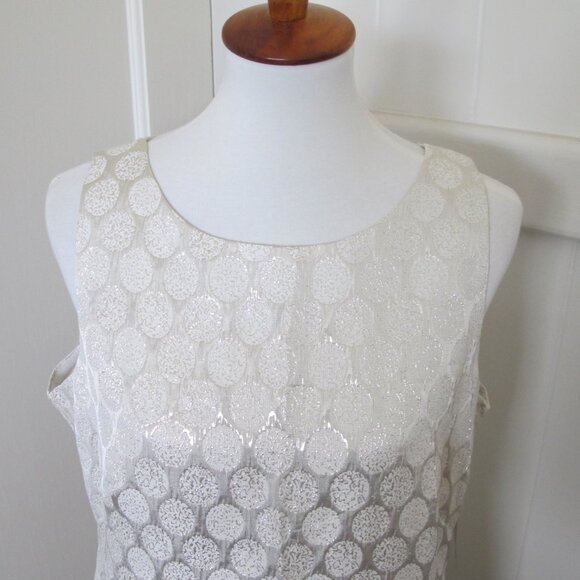 Jessica Howard | Wedding Cocktail Metallic Circle Dress Reception Celebration - Picture 7 of 8